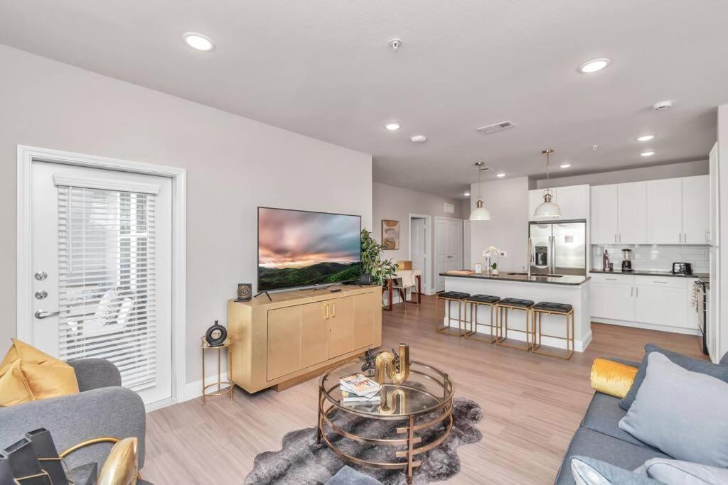 Apartment The Golden Treasure Near Boardwalk! *