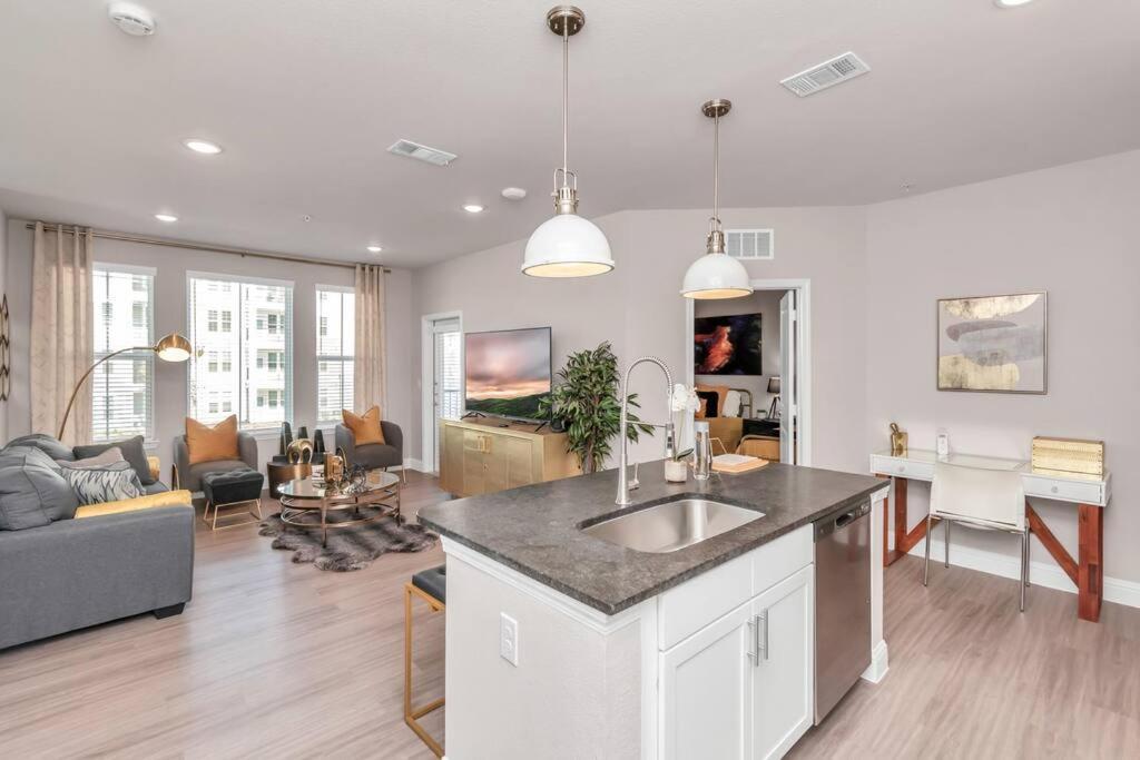 Apartment The Golden Treasure Near Boardwalk! *