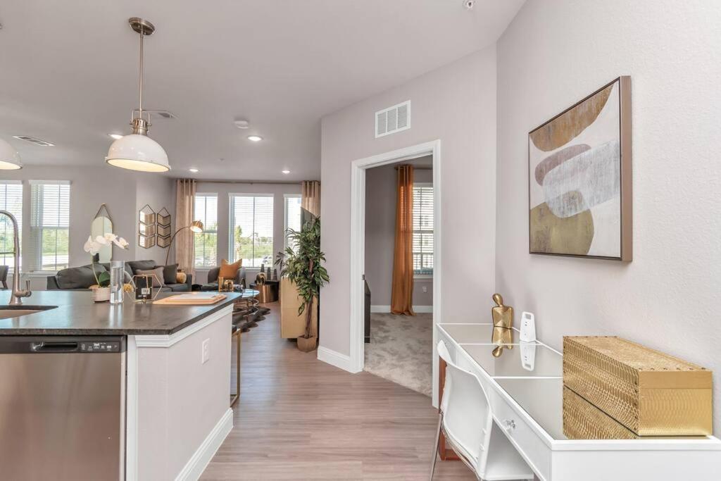 Apartment The Golden Treasure Near Boardwalk!